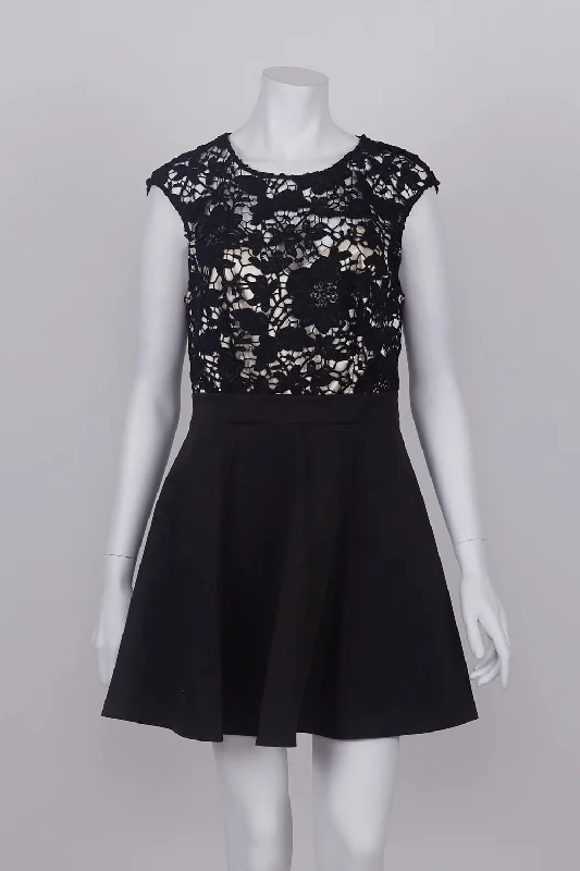 Lipsy Black Lace Pleated Dress 12