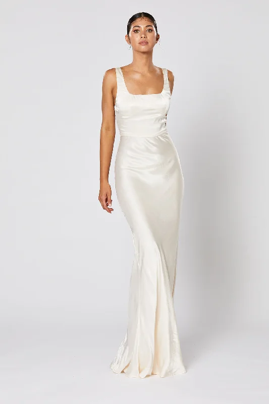 AMORE DRESS PEARL
