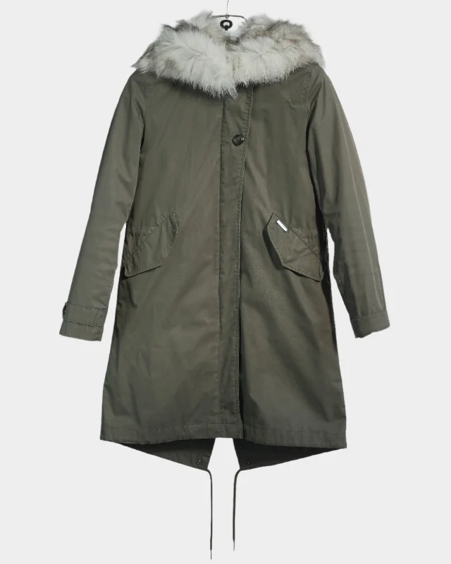 Padded Jacket Tiered Jacket Buttoned Jacket Zippered Jacket