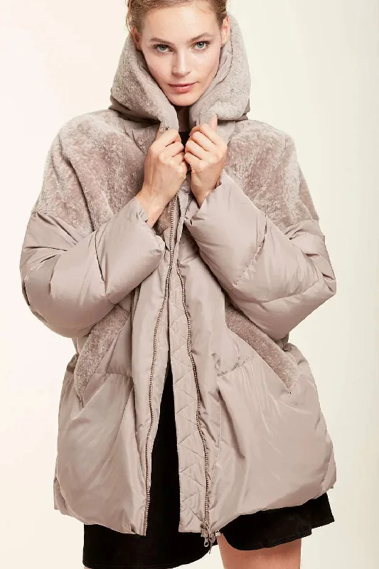 Hood puffer jacket with sheepskin Nylon Fabric Polyester Fabric Spandex Fabric