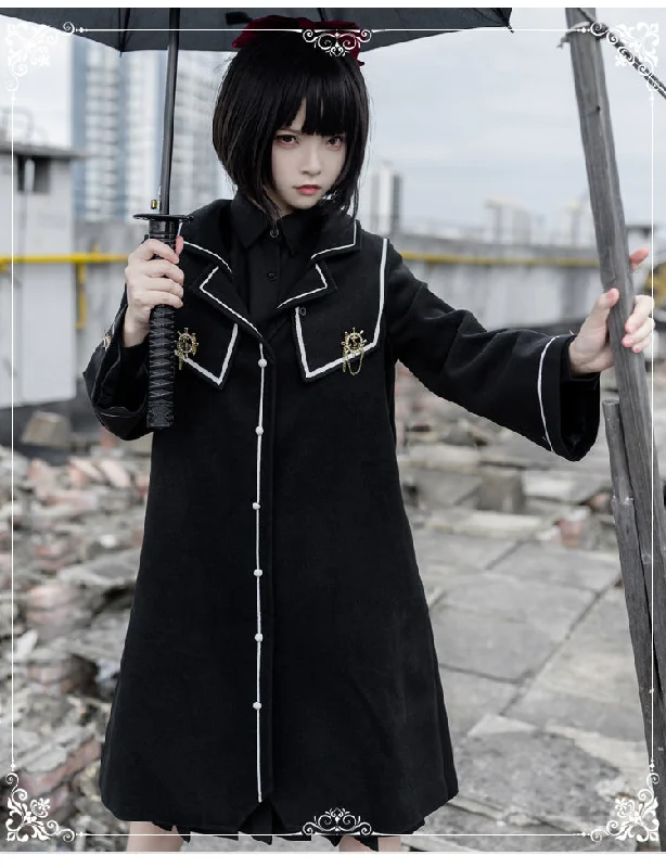 Eieyomi~Dark-themed Gothic Lolita Thick Coat Sleek Leather Jacket