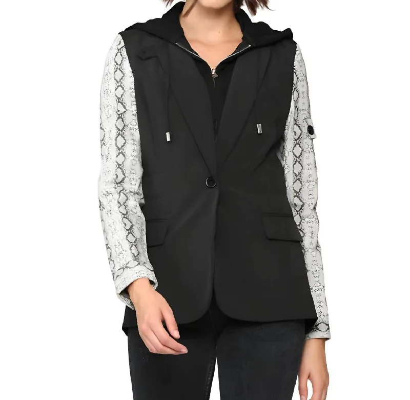 Hooded Blazer In White/black Women's Casual Suit