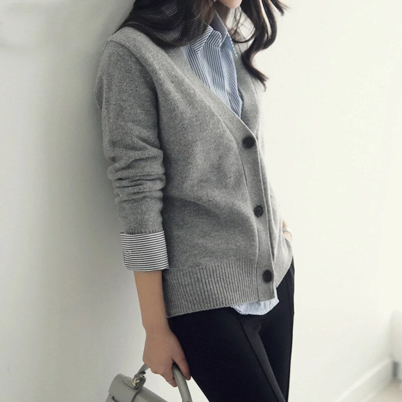 Basic Brief V Neck Cardigan Sweater Women Knitted Beige Chenille Fabric Brocade Fabric Lace Fabric Basic Brief V Neck Cardigan Sweater Women Knitted Beige Chenille Fabric Brocade Fabric Lace Fabric